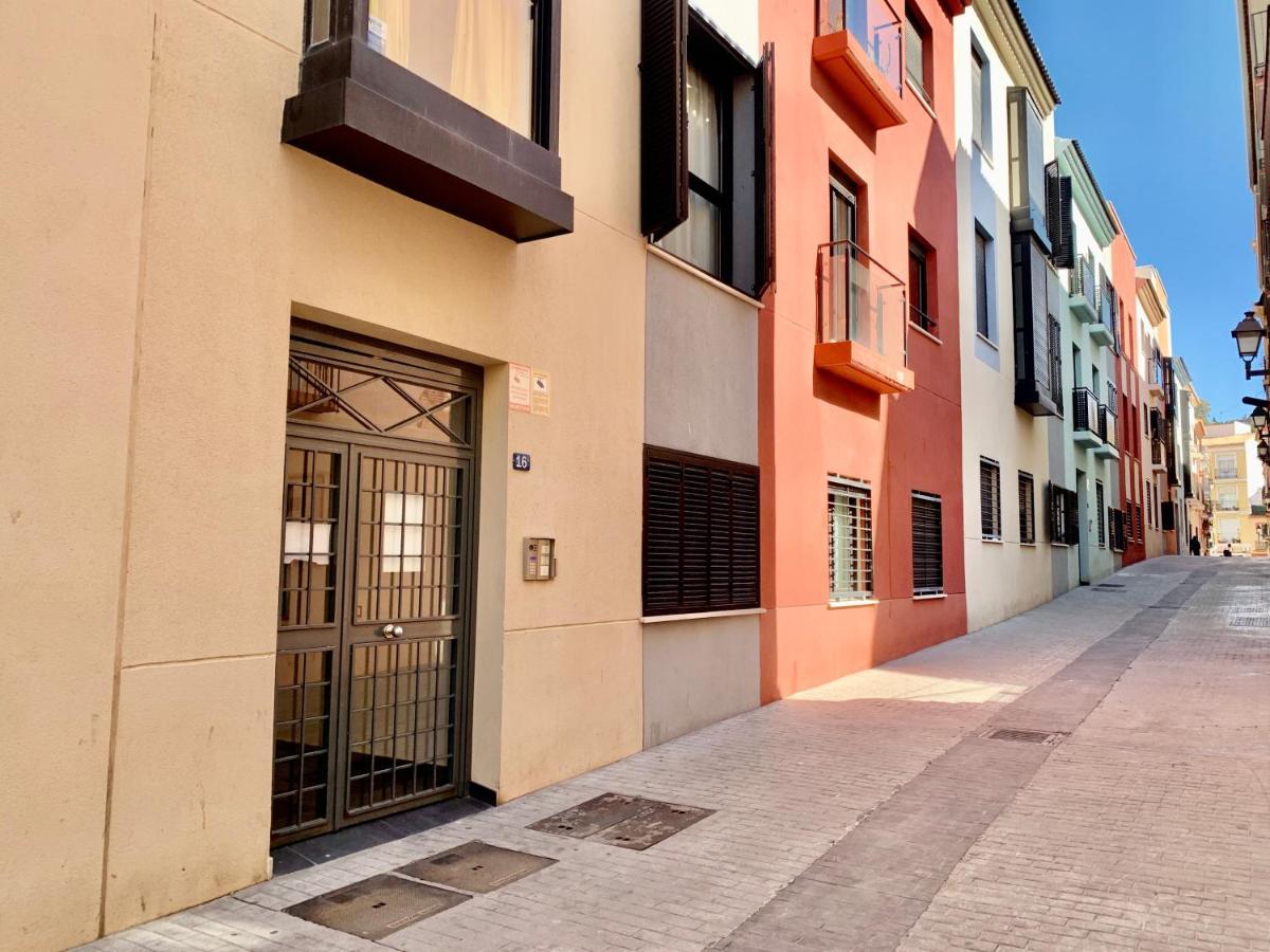 Homely Malaga Refino Loft D4 Luaran gambar